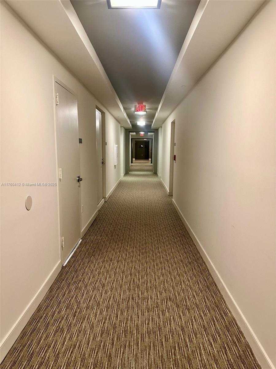 Small Image of 951 BRICKELL AVE #3403, Miami Number 26
