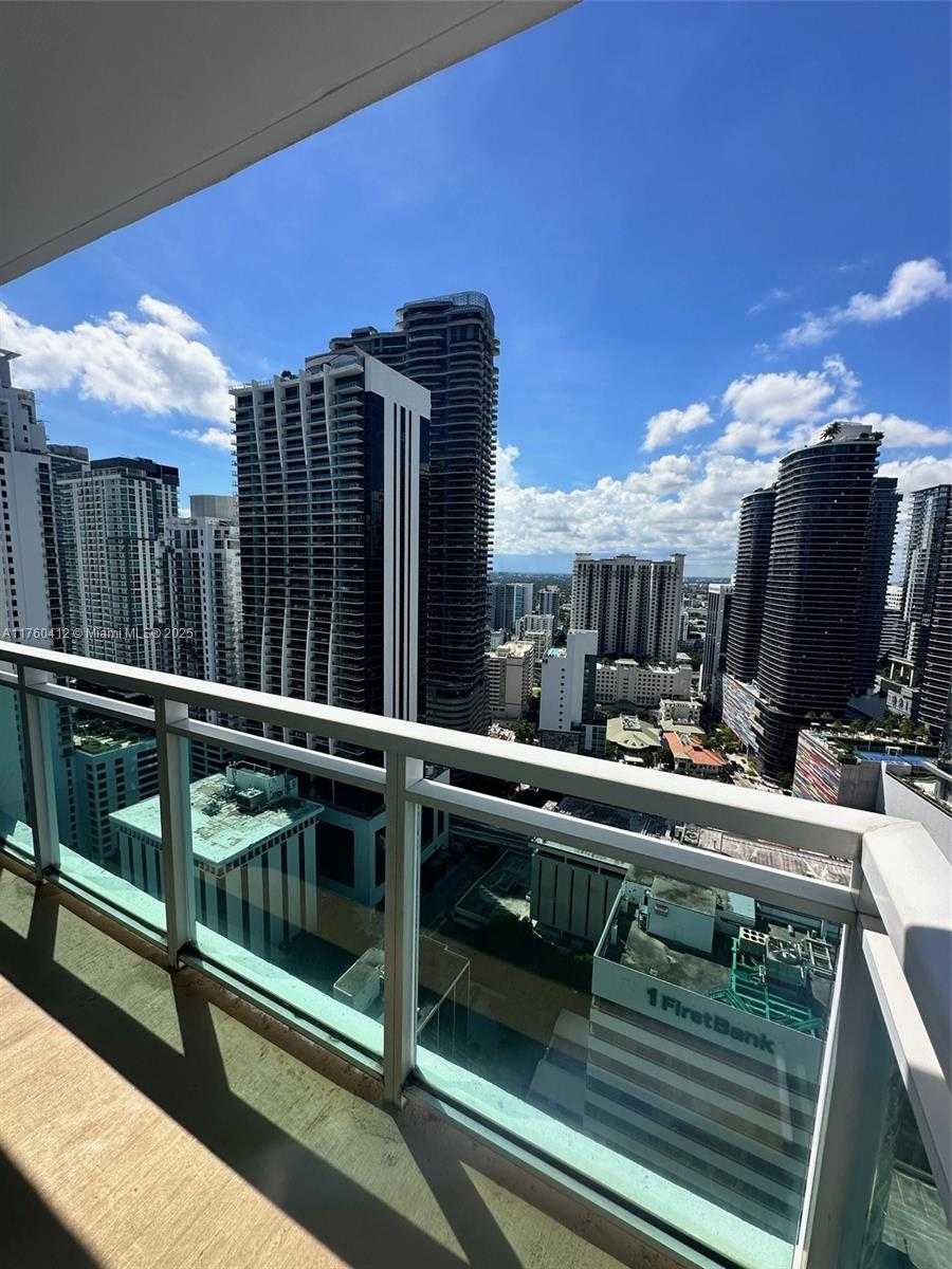 Small Image of 951 BRICKELL AVE #3403, Miami Number 37