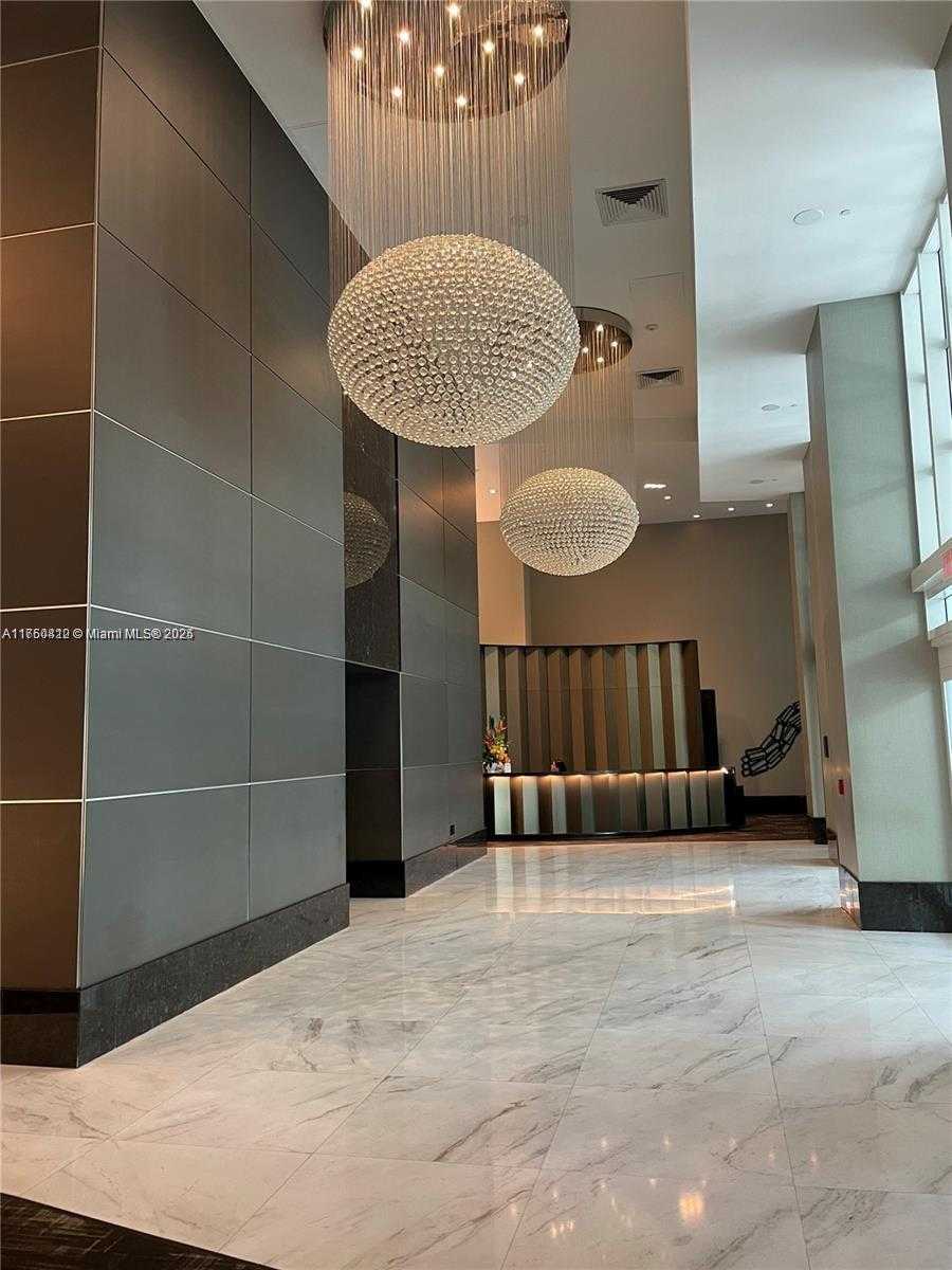 Small Image of 951 BRICKELL AVE #3403, Miami Number 7