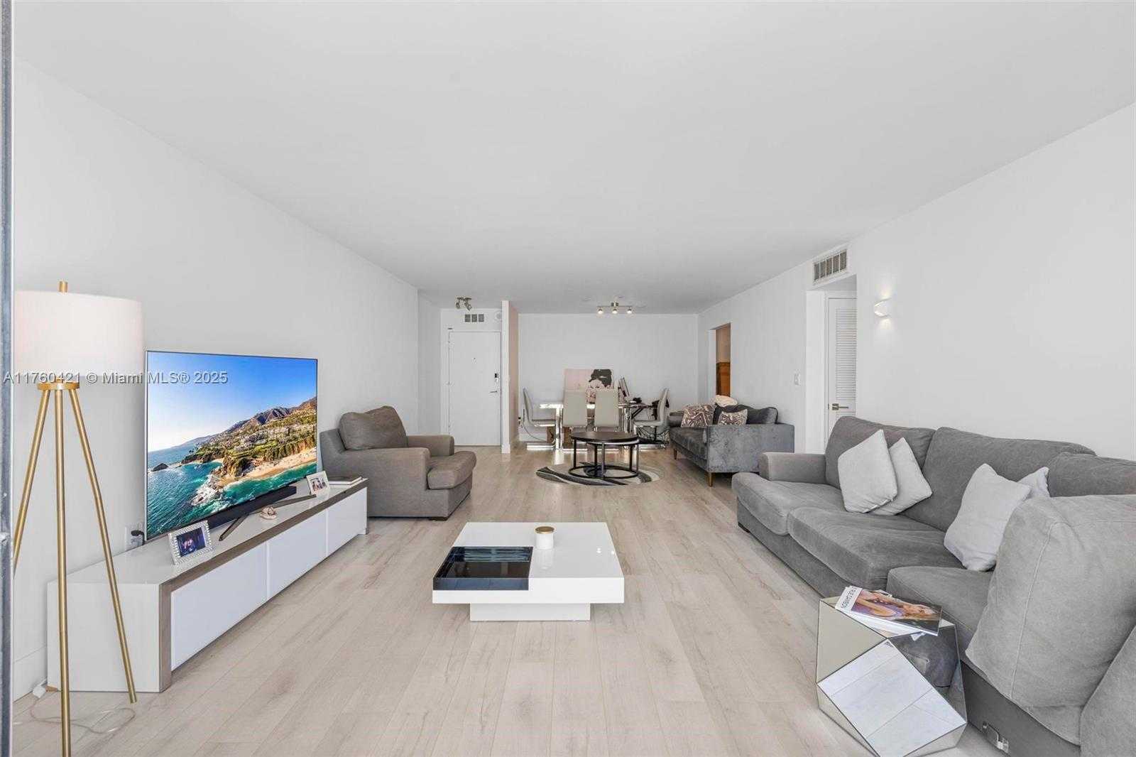 Small Image of 11 ISLAND AVE #506, Miami Beach Number 5