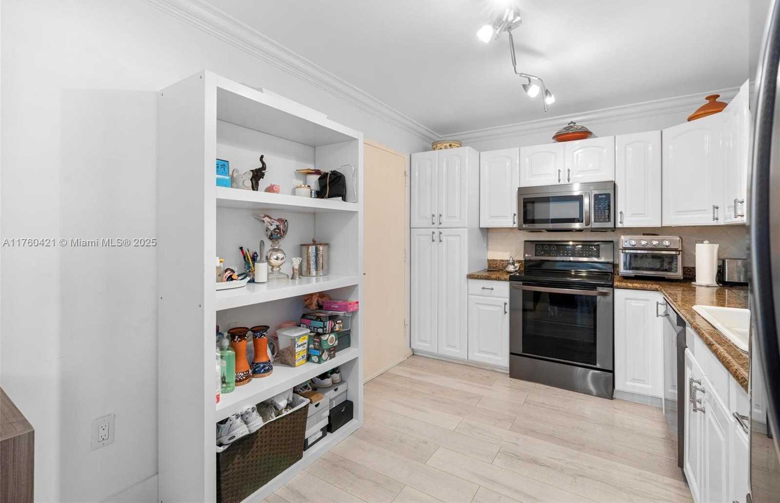Small Image of 11 ISLAND AVE #506, Miami Beach Number 8