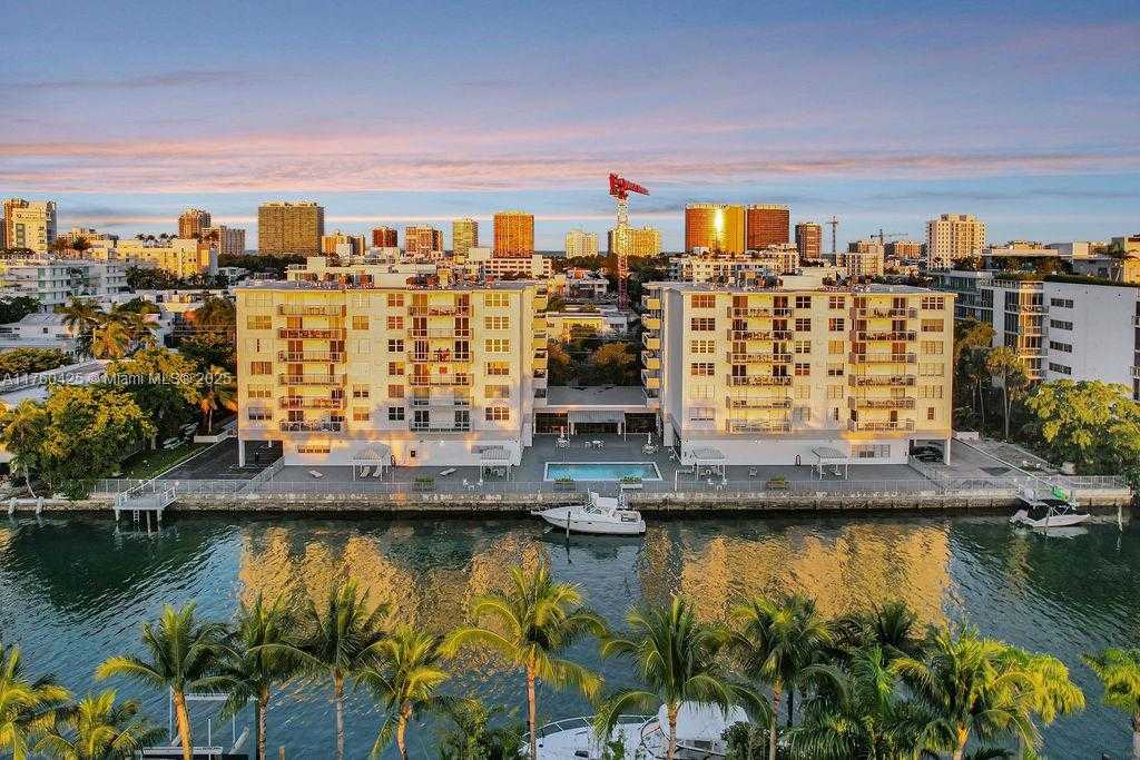 Small Image of 10000 WEST BAY HARBOR DR #403, Bay Harbor Islands Number 18
