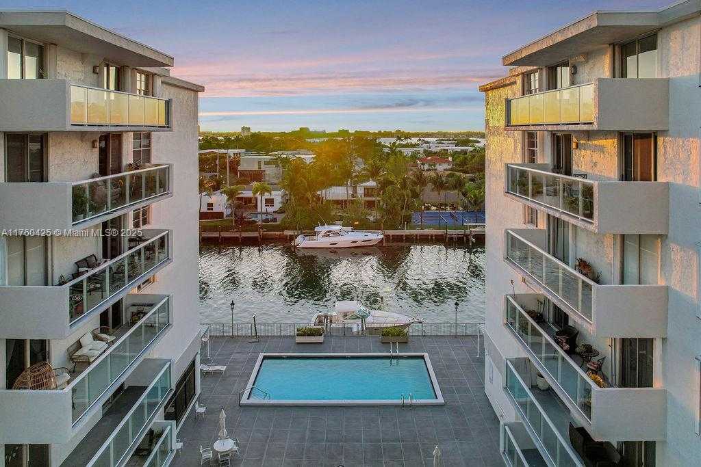 Small Image of 10000 WEST BAY HARBOR DR #403, Bay Harbor Islands Number 19