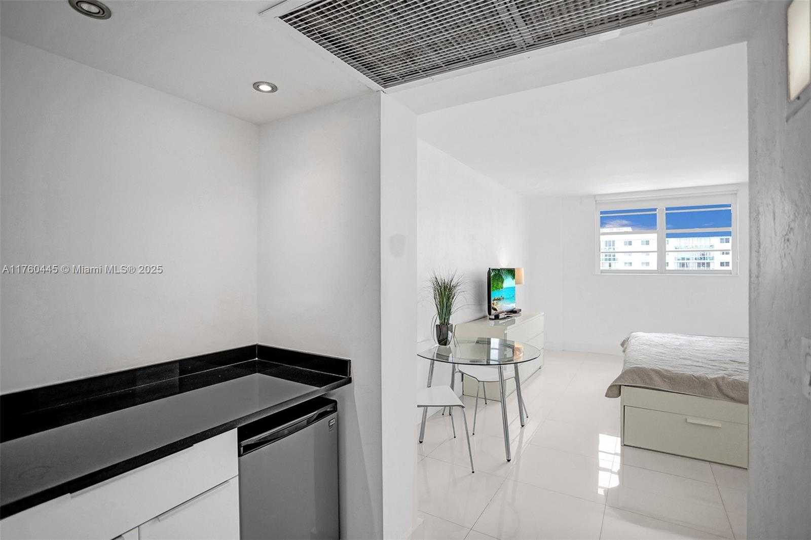 Small Image of 19370 COLLINS AVE #1504, Sunny Isles Beach Number 16