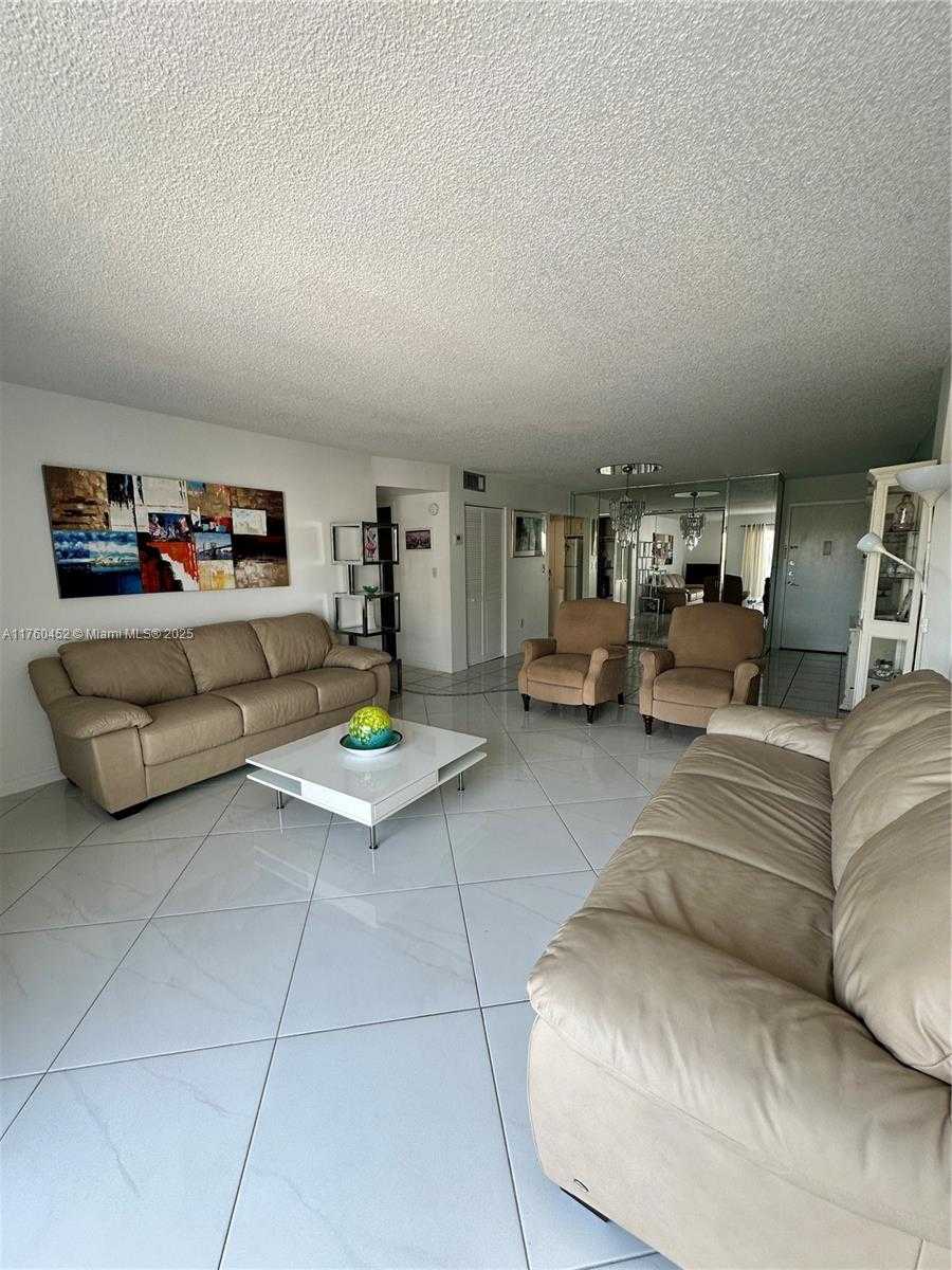 Small Image of 17800 ATLANTIC BLVD #509, Sunny Isles Beach Number 2