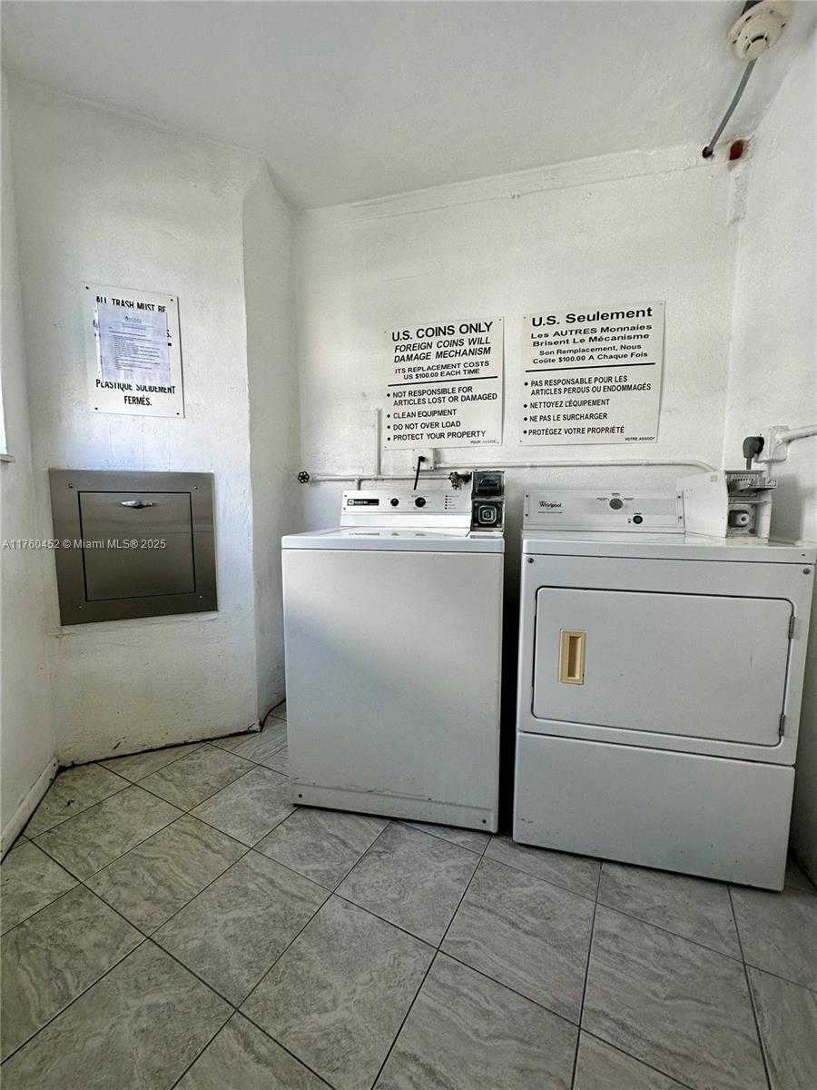 Small Image of 17800 ATLANTIC BLVD #509, Sunny Isles Beach Number 22