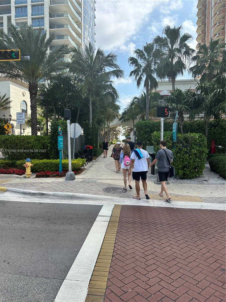 Small Image of 17800 ATLANTIC BLVD #509, Sunny Isles Beach Number 25