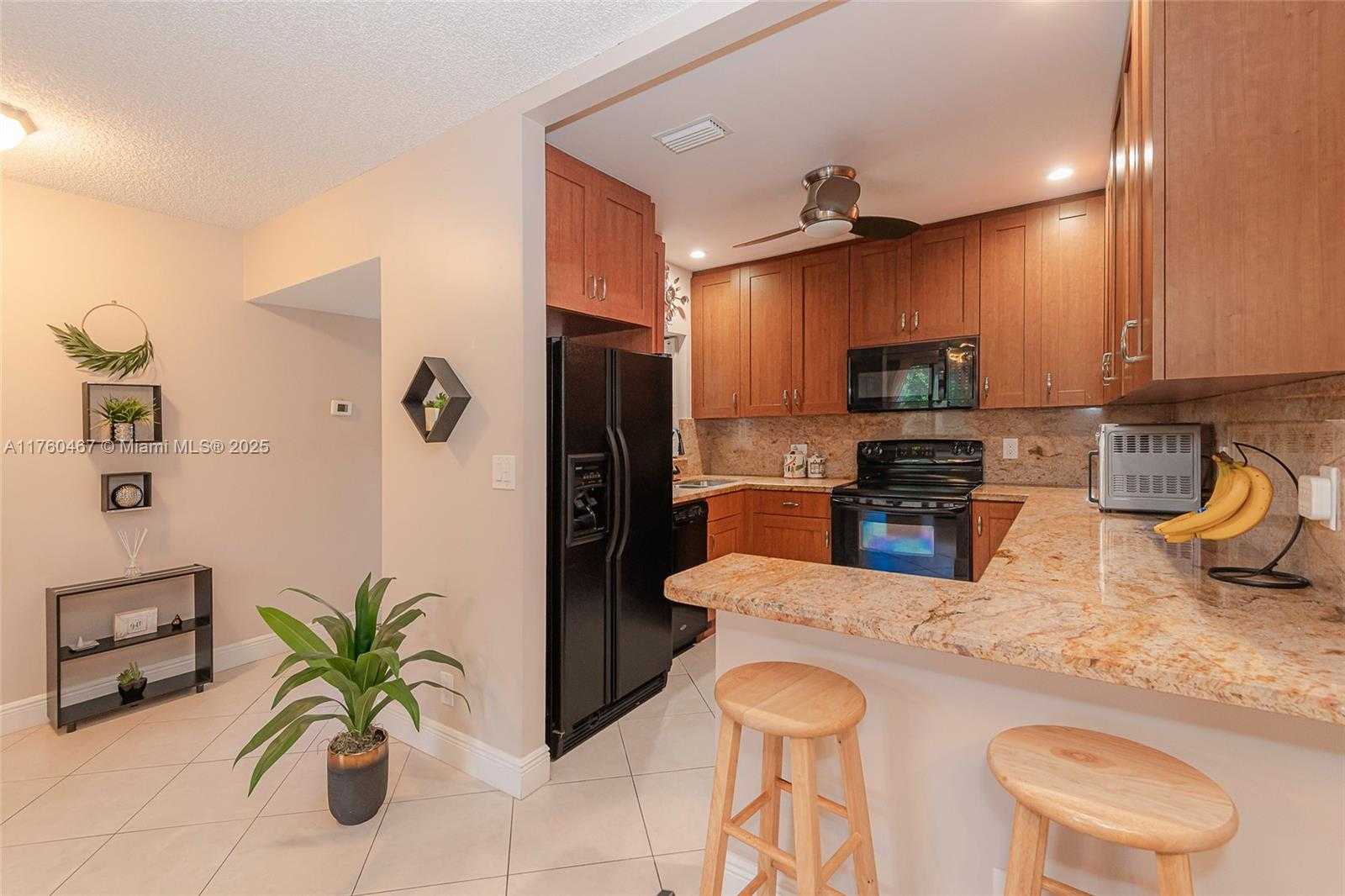 Small Image of 2888 SOUTH CARAMBOLA CIR S #2079, Coconut Creek Number 10