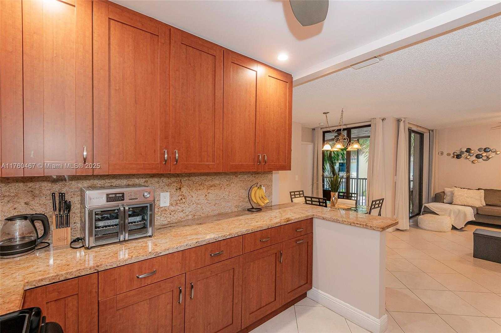 Small Image of 2888 SOUTH CARAMBOLA CIR S #2079, Coconut Creek Number 12