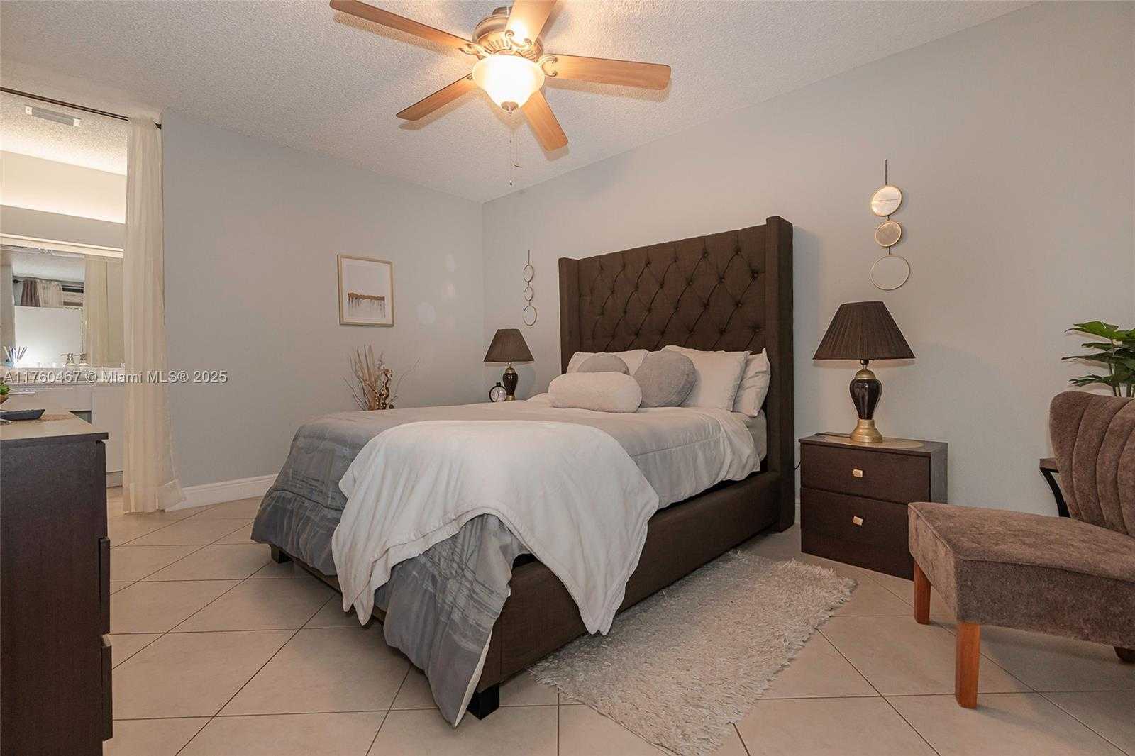 Small Image of 2888 SOUTH CARAMBOLA CIR S #2079, Coconut Creek Number 21