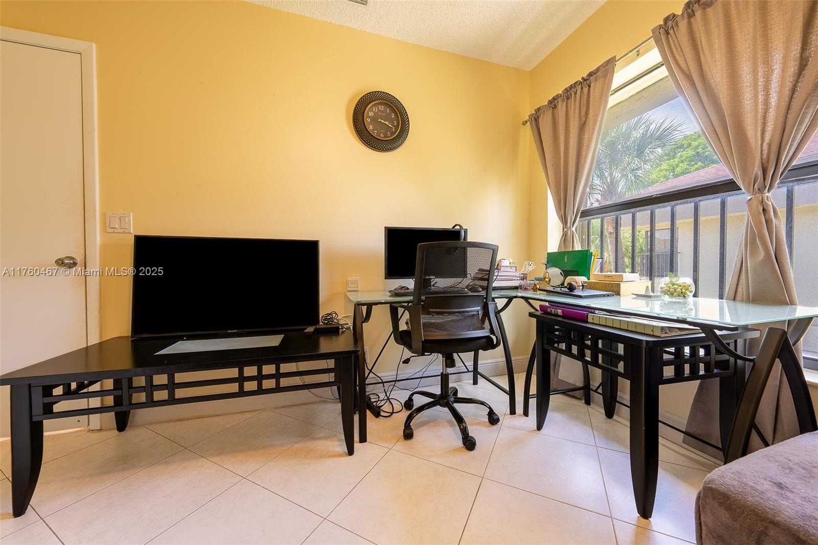 Small Image of 2888 SOUTH CARAMBOLA CIR S #2079, Coconut Creek Number 36