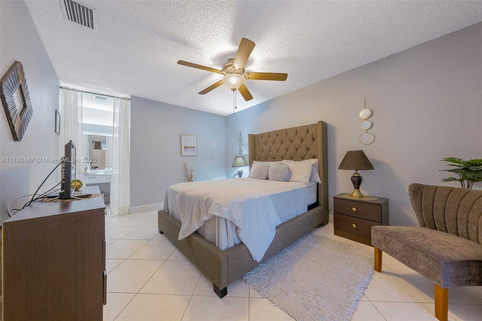 Small Image of 2888 SOUTH CARAMBOLA CIR S #2079, Coconut Creek Number 39