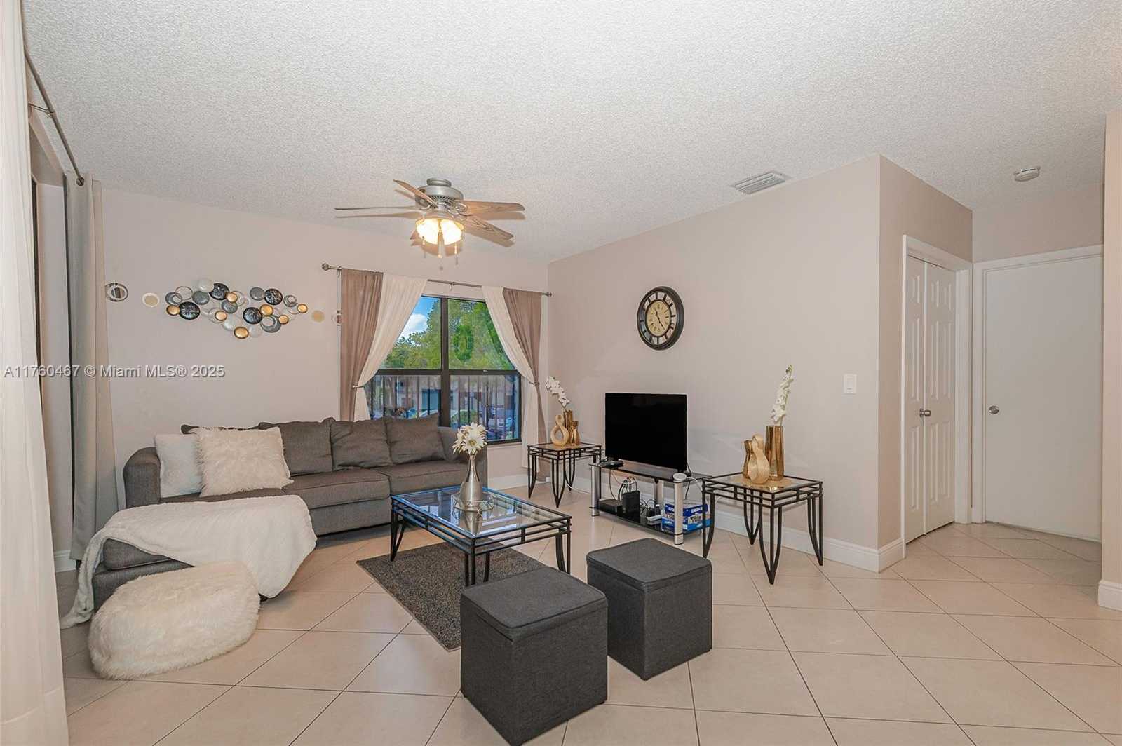 Small Image of 2888 SOUTH CARAMBOLA CIR S #2079, Coconut Creek Number 5