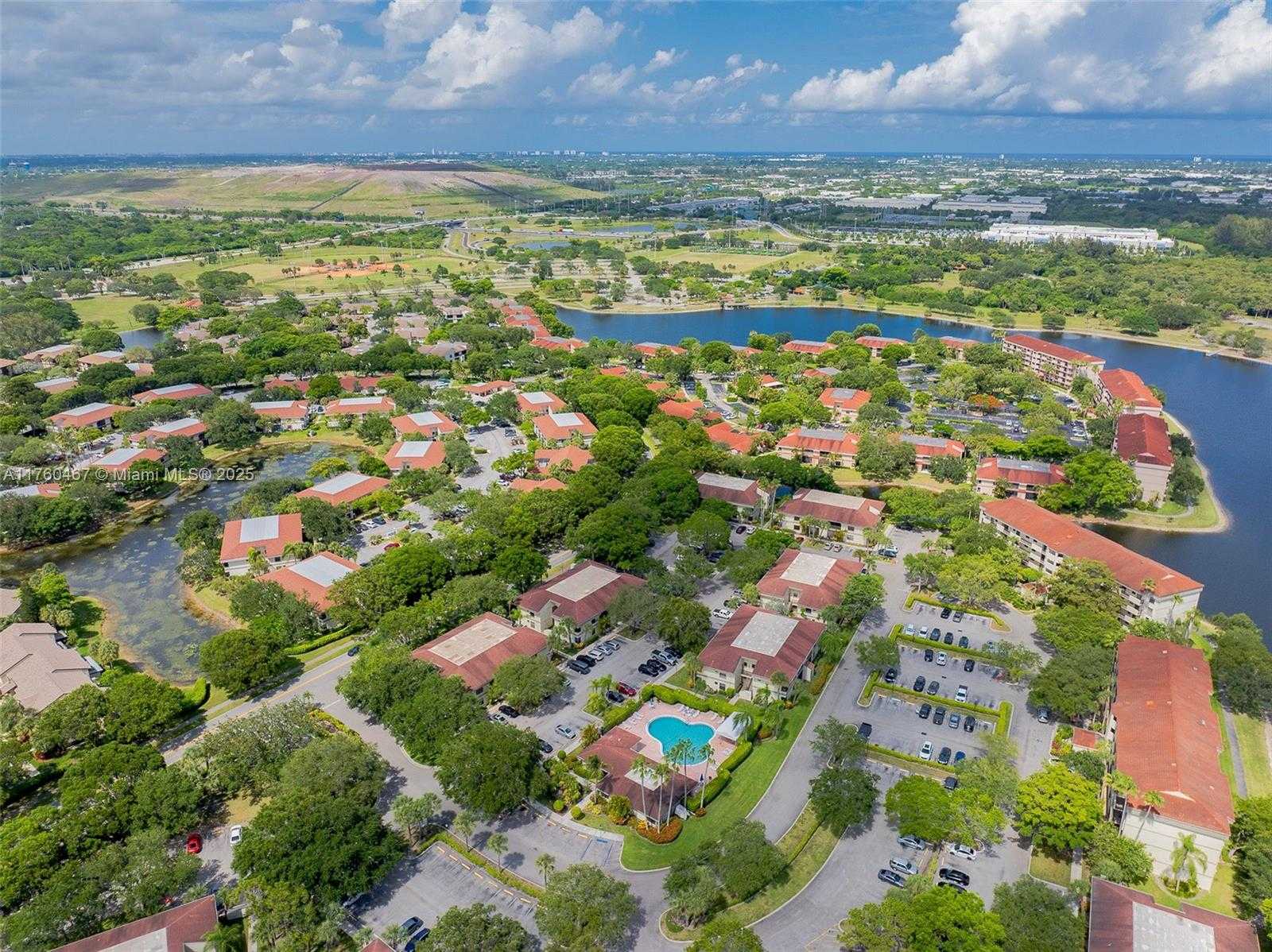 Small Image of 2888 SOUTH CARAMBOLA CIR S #2079, Coconut Creek Number 62