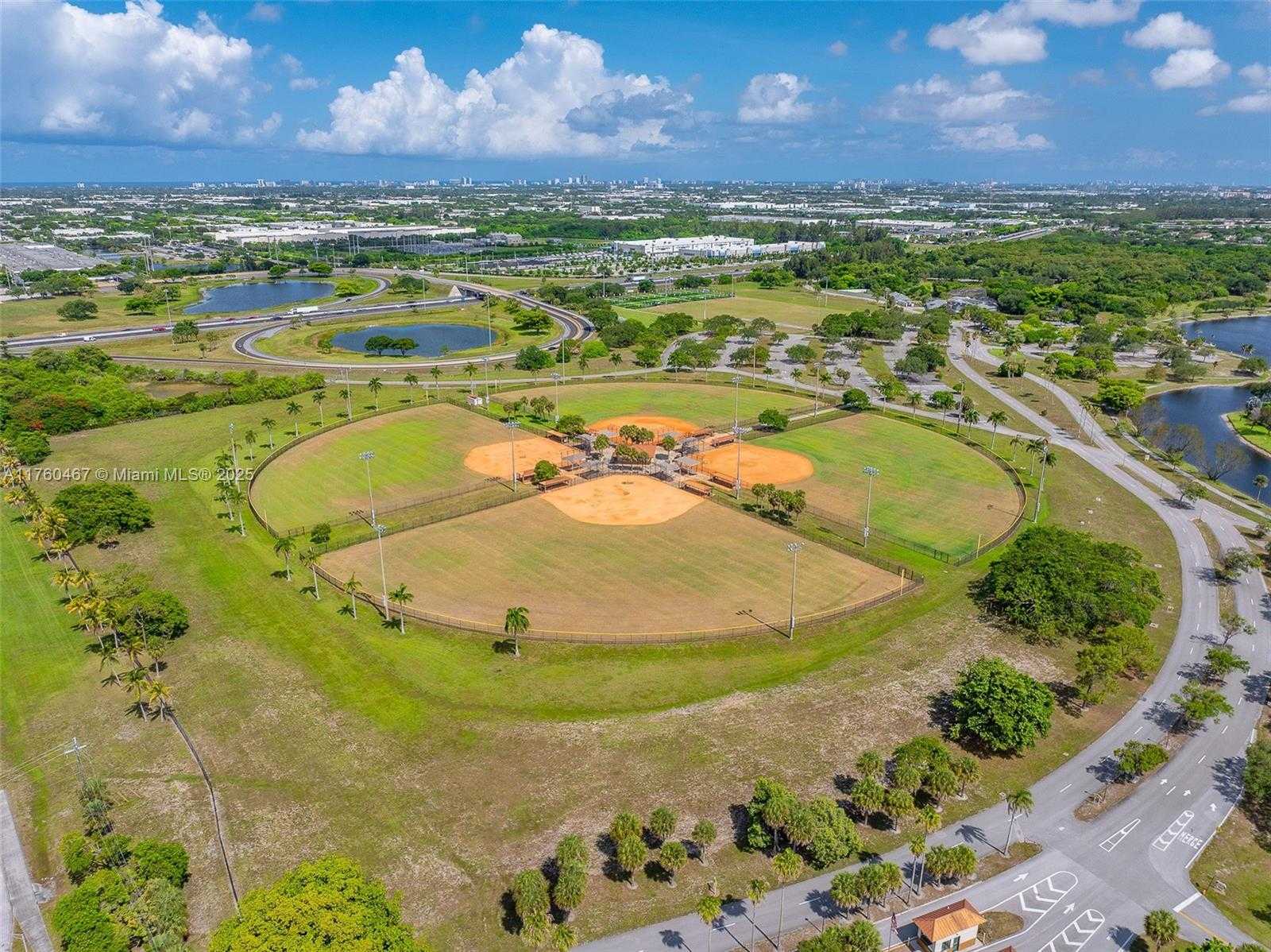 Small Image of 2888 SOUTH CARAMBOLA CIR S #2079, Coconut Creek Number 70