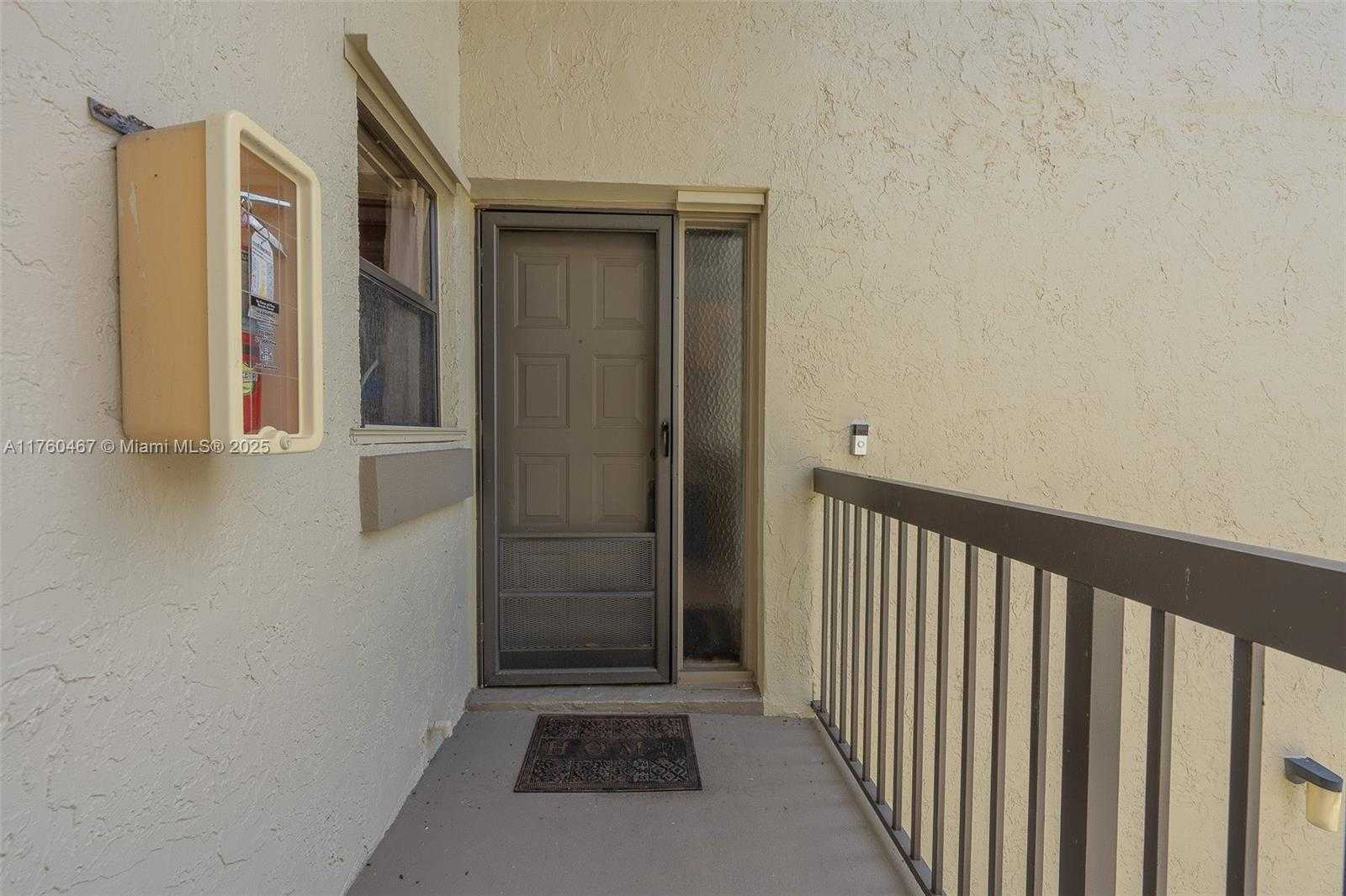 Small Image of 2888 SOUTH CARAMBOLA CIR S #2079, Coconut Creek Number 74