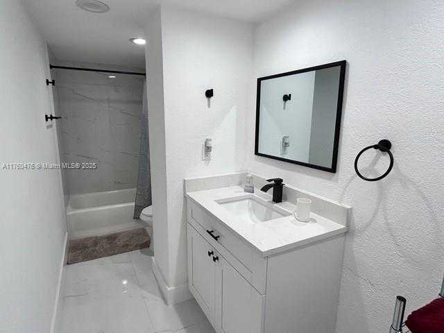 Small Image of 4001 SOUTH OCEAN DR #4G, Hollywood Number 20