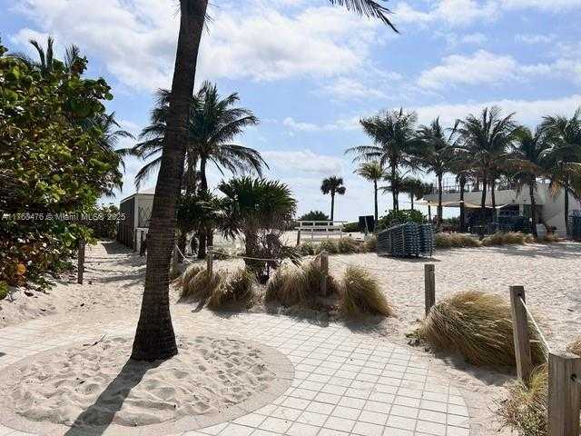 Small Image of 4001 SOUTH OCEAN DR #4G, Hollywood Number 35