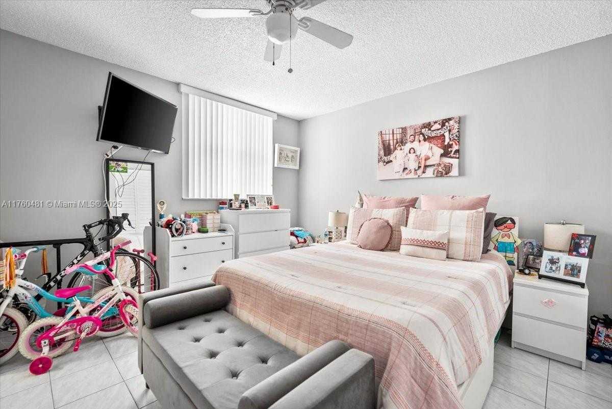 Small Image of 9440 WEST FLAGLER ST #414, Miami Number 14