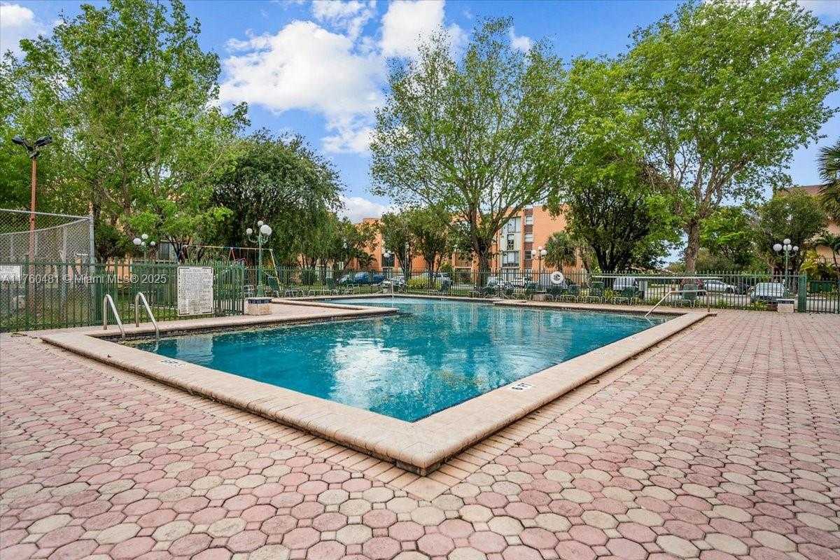 Small Image of 9440 WEST FLAGLER ST #414, Miami Number 19