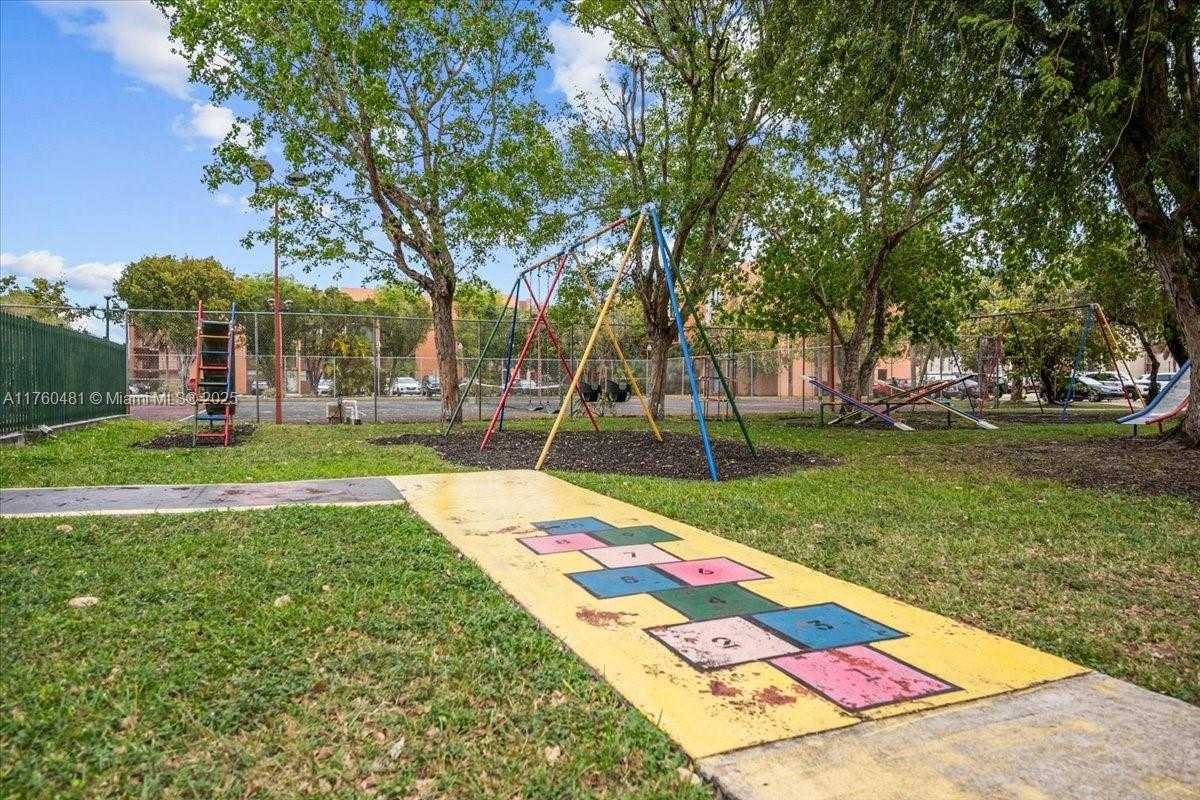Small Image of 9440 WEST FLAGLER ST #414, Miami Number 26
