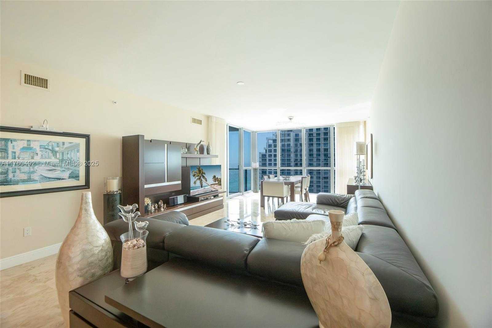 Small Image of 3101 SOUTH OCEAN DR #2204, Hollywood Number 15
