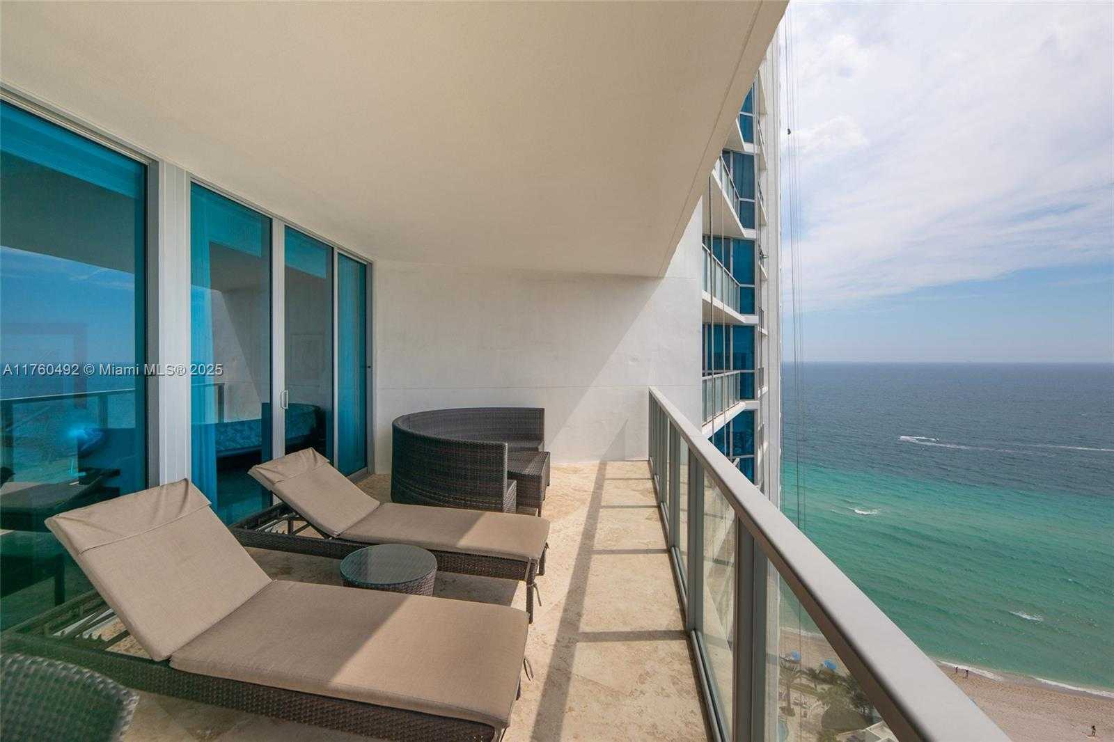 Small Image of 3101 SOUTH OCEAN DR #2204, Hollywood Number 2