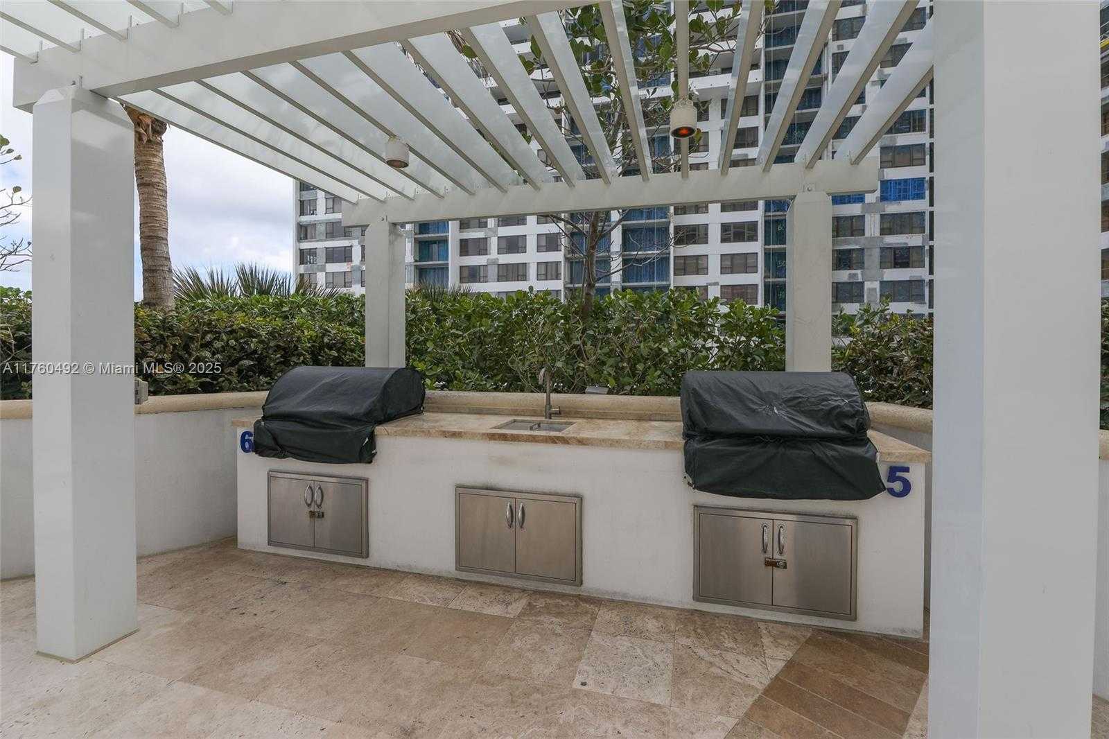 Small Image of 3101 SOUTH OCEAN DR #2204, Hollywood Number 36