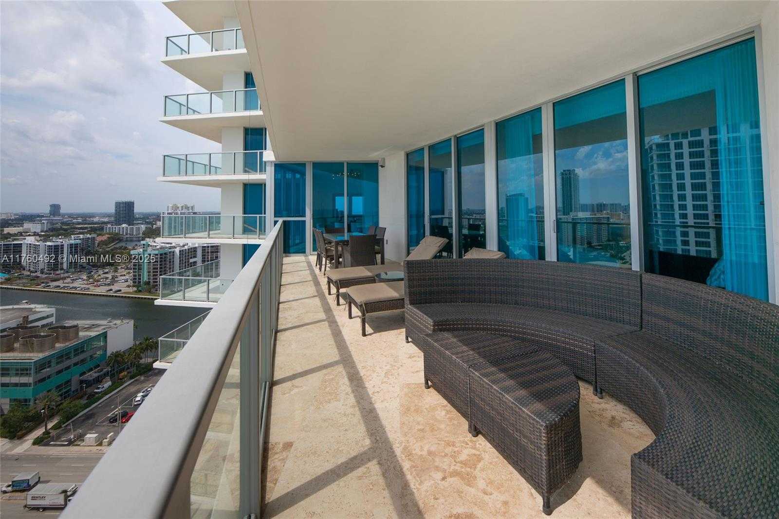 Small Image of 3101 SOUTH OCEAN DR #2204, Hollywood Number 5