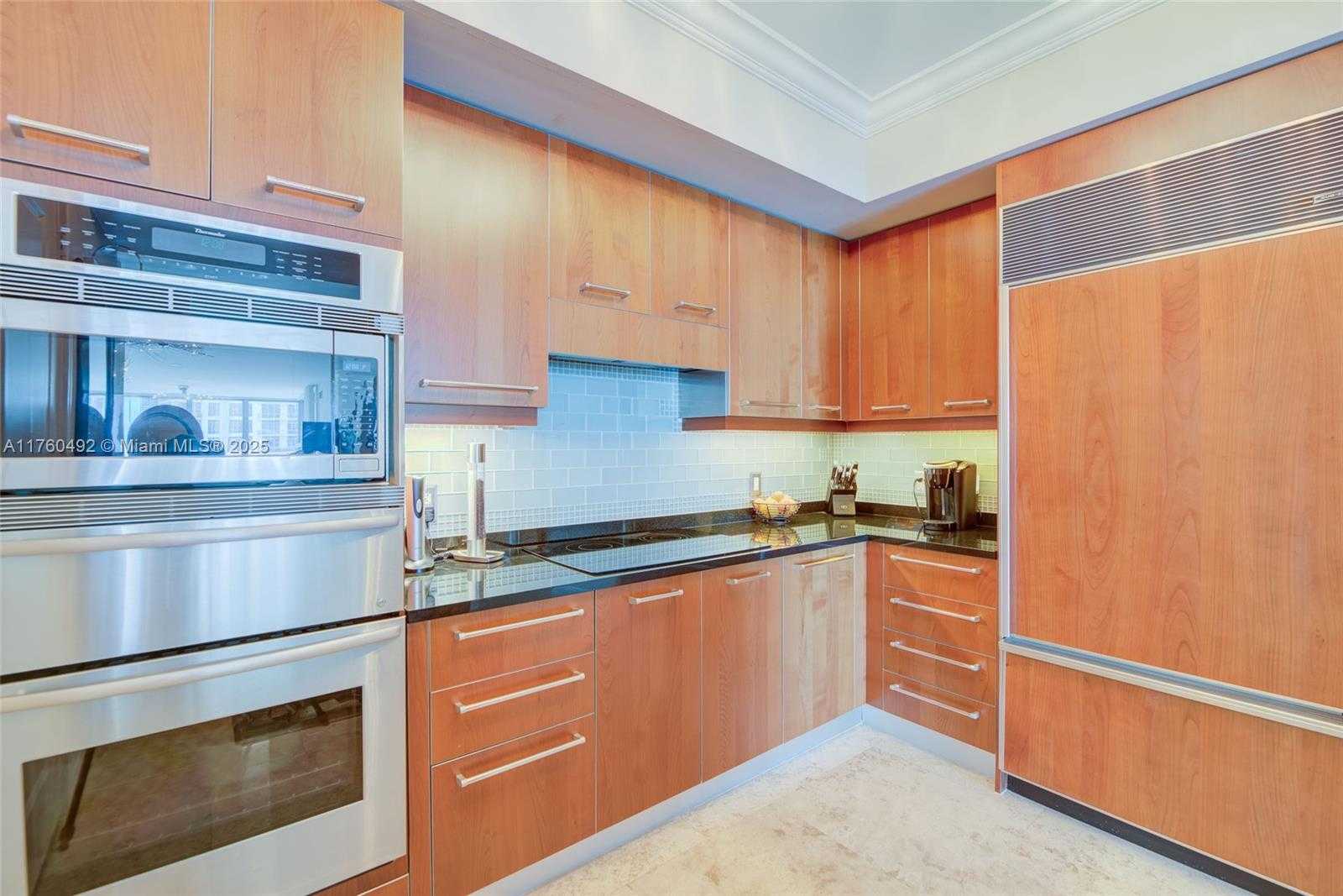 Small Image of 3101 SOUTH OCEAN DR #2204, Hollywood Number 8
