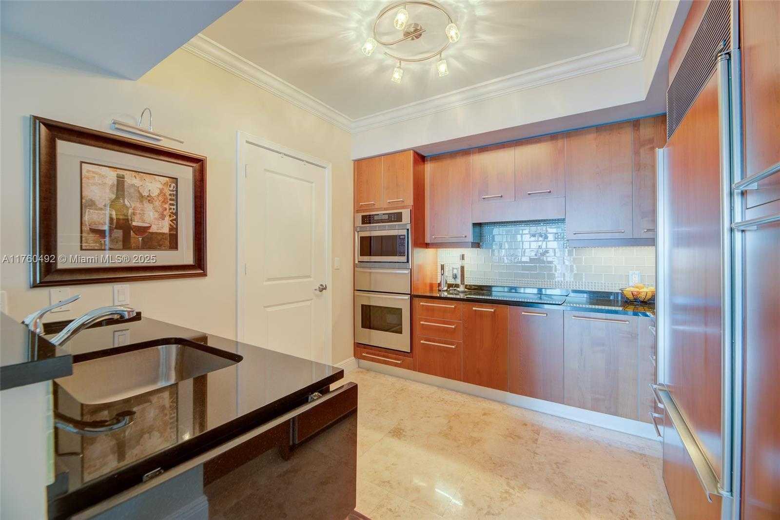 Small Image of 3101 SOUTH OCEAN DR #2204, Hollywood Number 9
