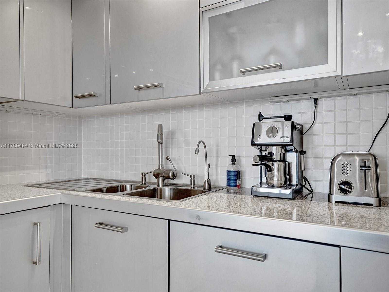 Small Image of 1400 SOUTH OCEAN DR #1604, Hollywood Number 12