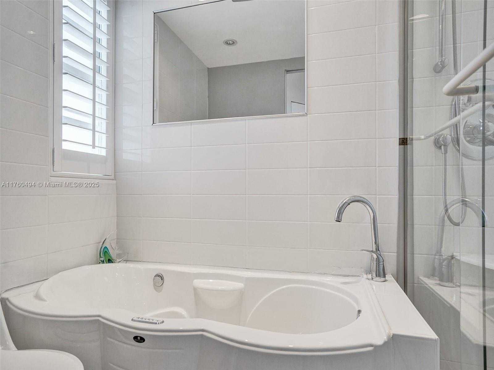 Small Image of 1400 SOUTH OCEAN DR #1604, Hollywood Number 17