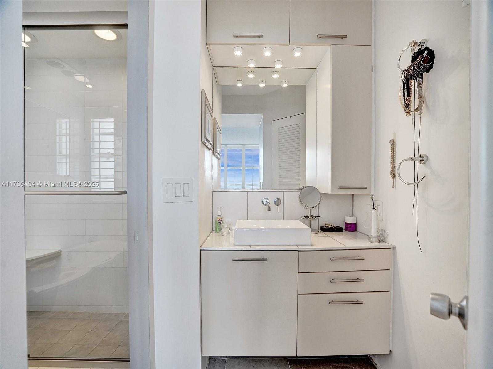 Small Image of 1400 SOUTH OCEAN DR #1604, Hollywood Number 18