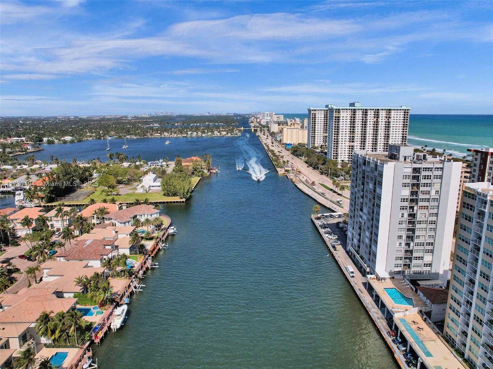 Small Image of 1400 SOUTH OCEAN DR #1604, Hollywood Number 4
