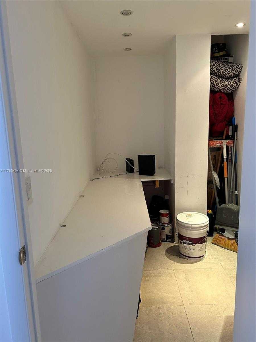 Small Image of 1400 SOUTH OCEAN DR #1604, Hollywood Number 45