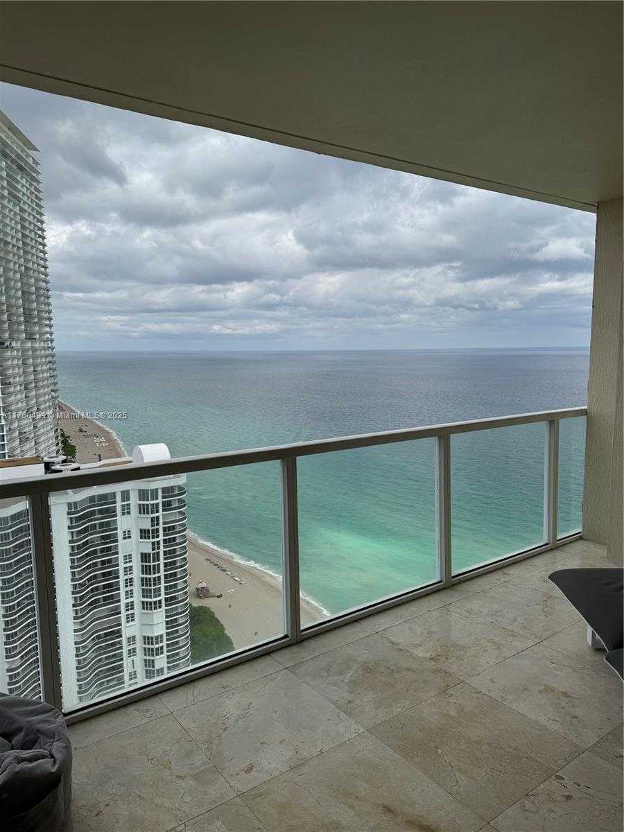 Small Image of 16699 COLLINS AVE #3905, Sunny Isles Beach Number 3