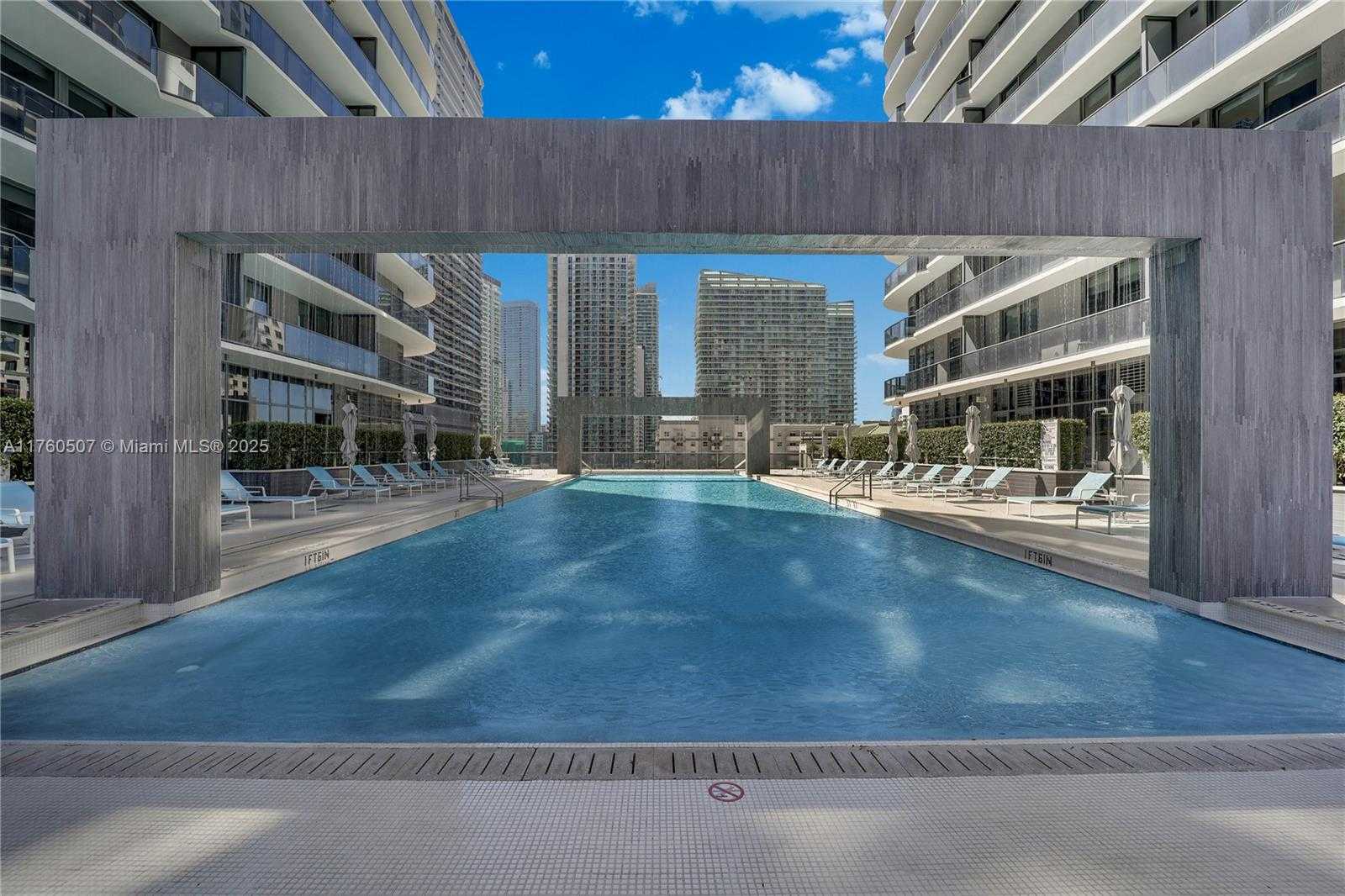 Small Image of 45 SOUTH WEST 9TH ST #3702, Miami Number 12