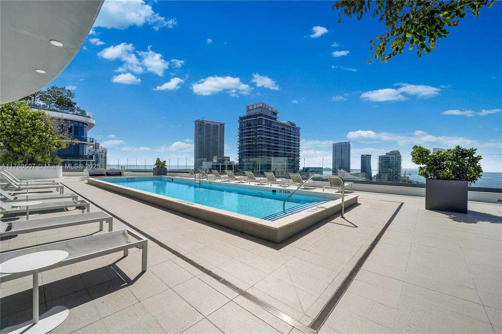 Small Image of 45 SOUTH WEST 9TH ST #3702, Miami Number 13