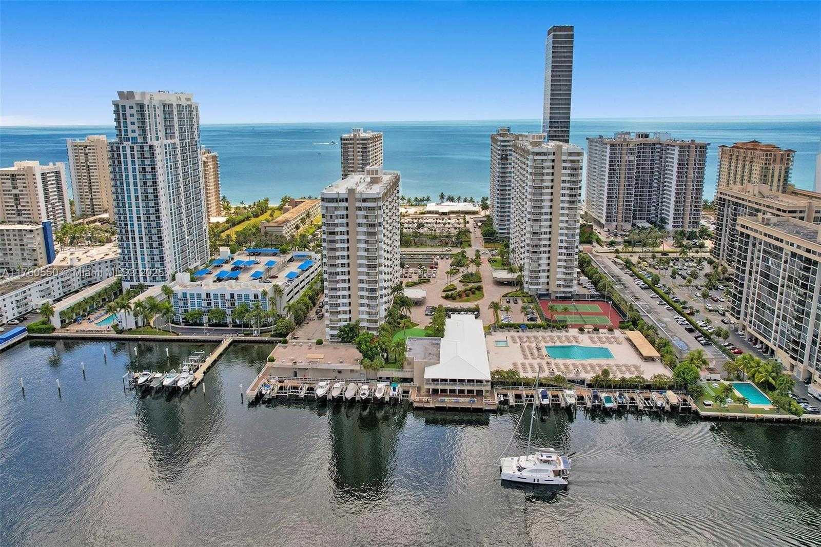 Small Image of 1965 SOUTH OCEAN DR #18J, Hallandale Beach Number 11