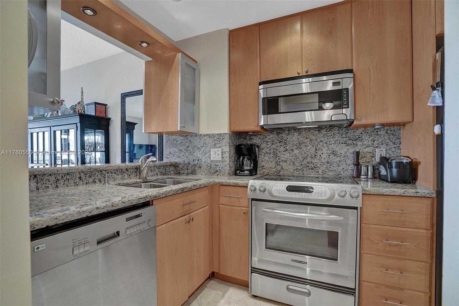Small Image of 1965 SOUTH OCEAN DR #18J, Hallandale Beach Number 18