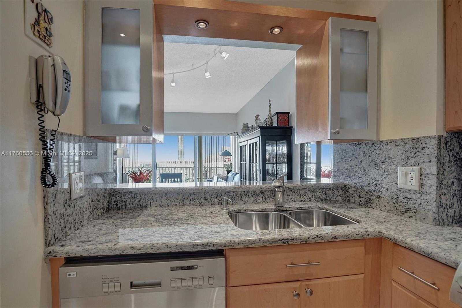 Small Image of 1965 SOUTH OCEAN DR #18J, Hallandale Beach Number 20