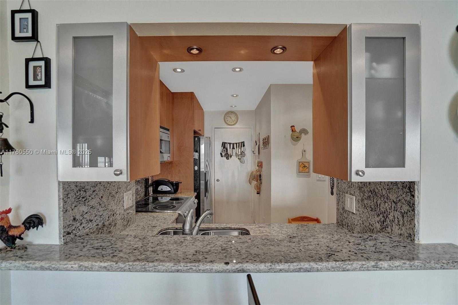 Small Image of 1965 SOUTH OCEAN DR #18J, Hallandale Beach Number 23