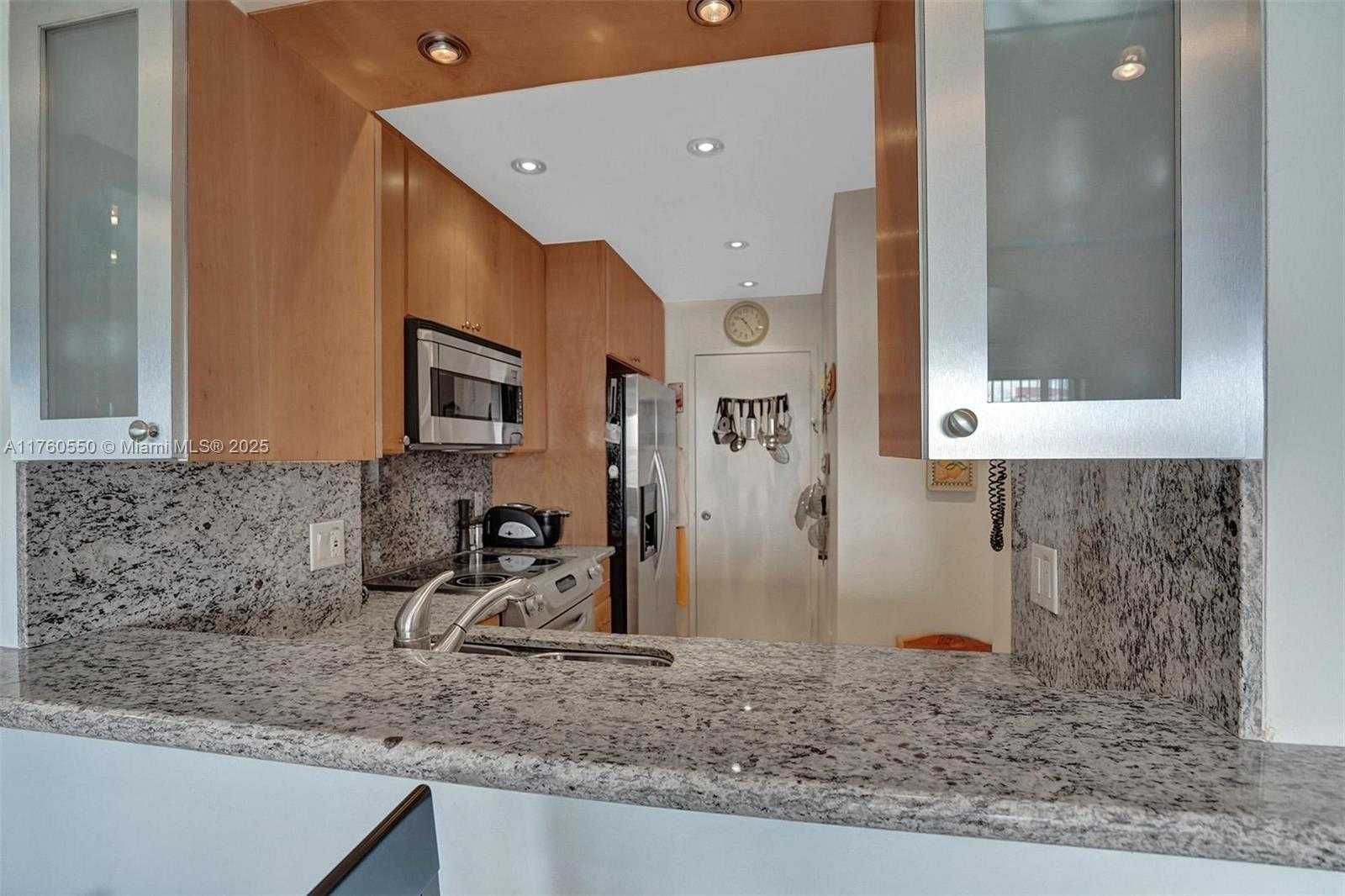 Small Image of 1965 SOUTH OCEAN DR #18J, Hallandale Beach Number 25