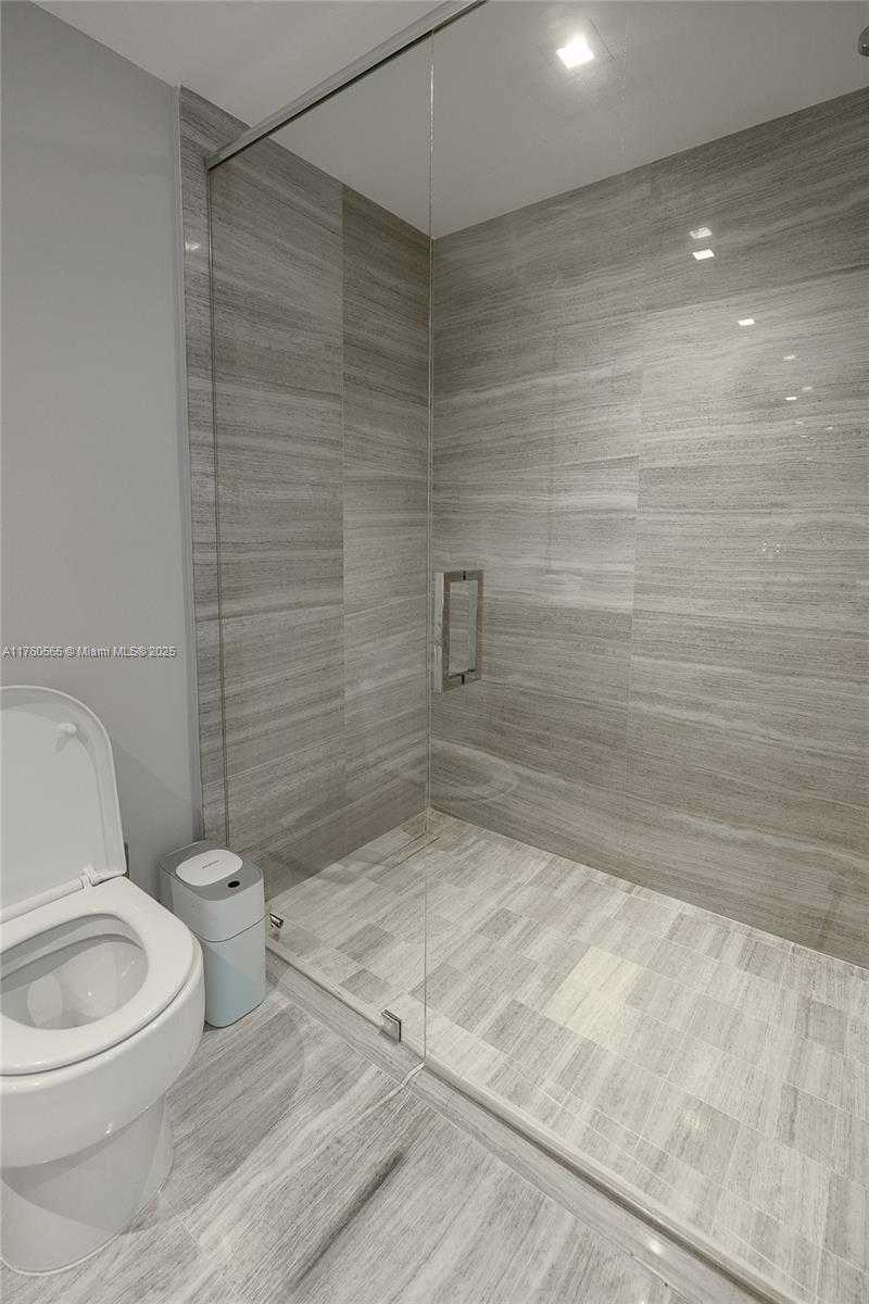 Small Image of 18975 COLLINS AVE #Cabana 27, Sunny Isles Beach Number 19