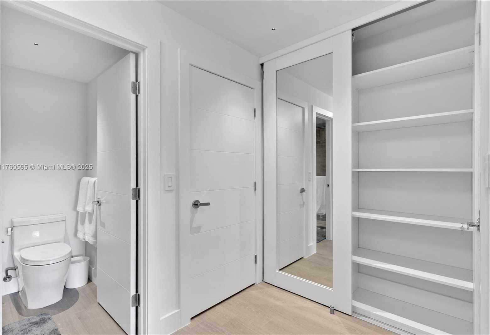Small Image of 155 OCEAN LN DR #210, Key Biscayne Number 12
