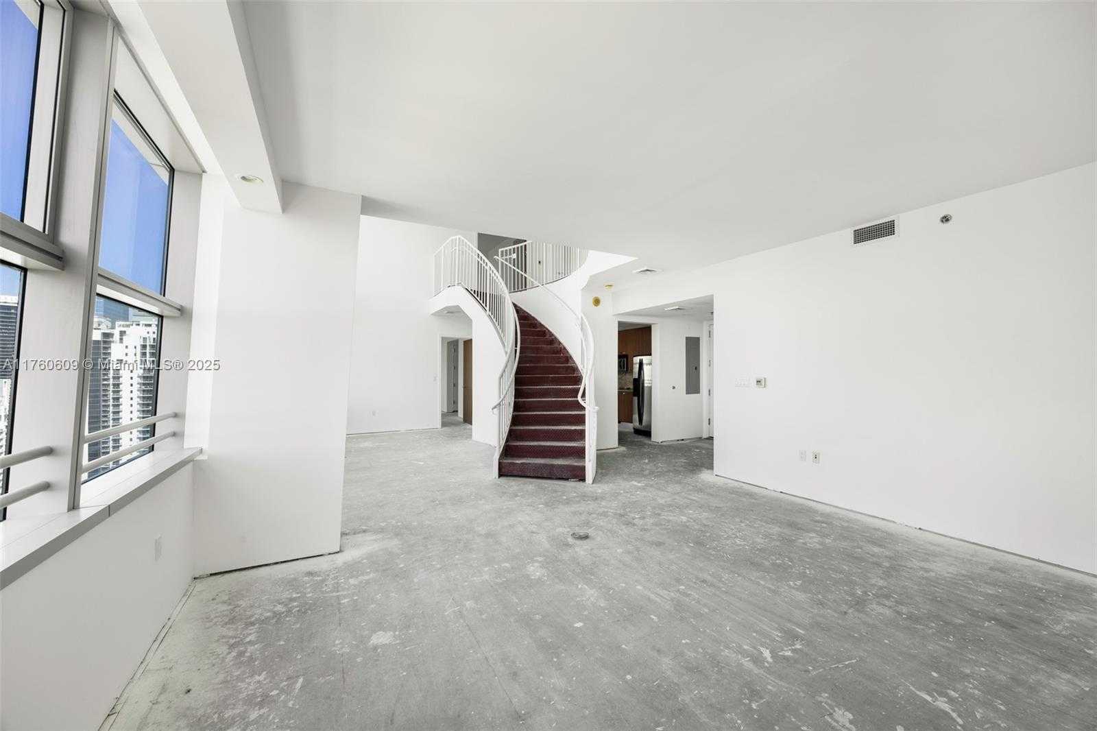 Small Image of 1395 BRICKELL AVE #3403, Miami Number 5