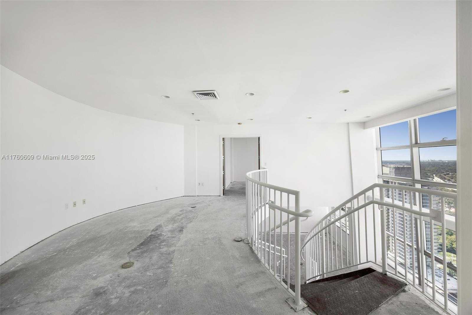 Small Image of 1395 BRICKELL AVE #3403, Miami Number 7