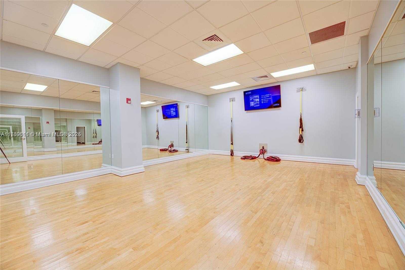 Small Image of 2501 SOUTH OCEAN DR #834, Hollywood Number 19