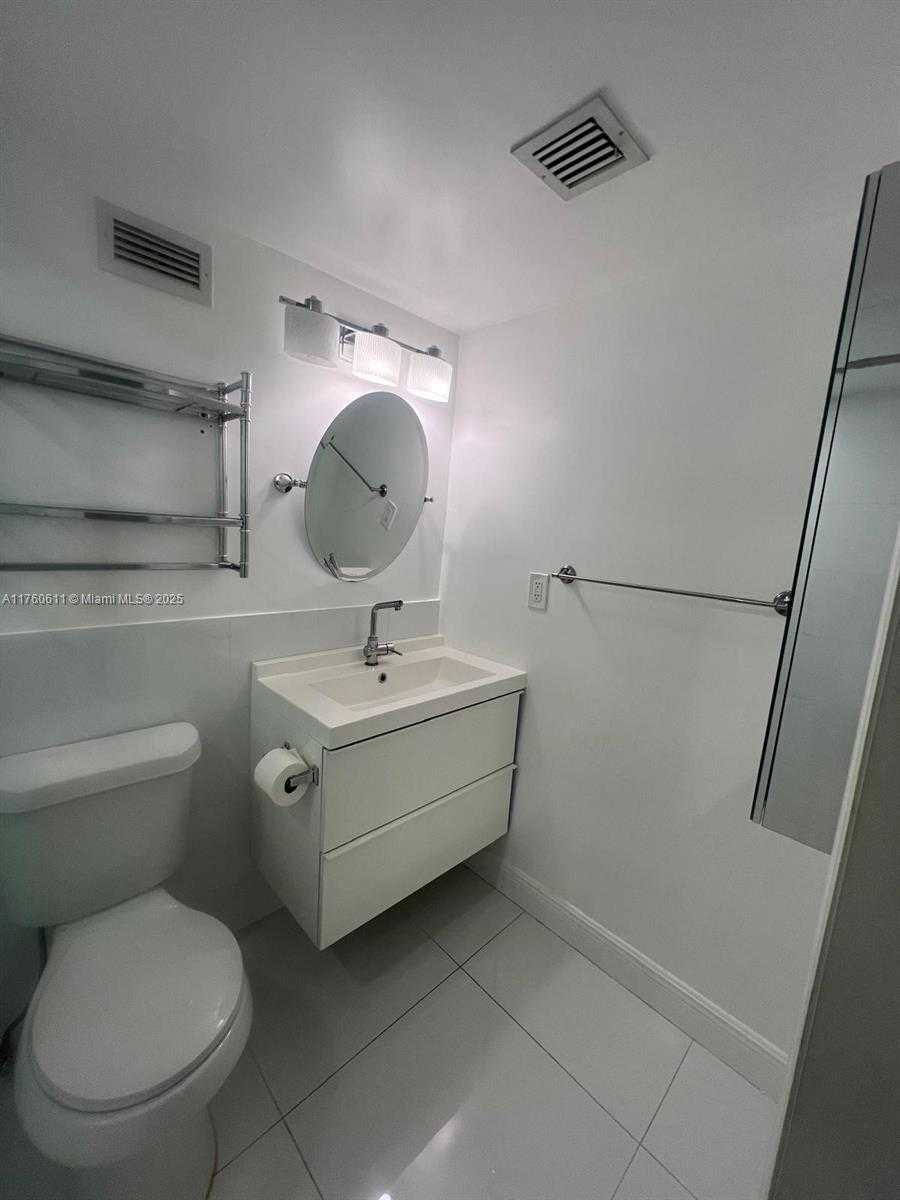 Small Image of 2501 SOUTH OCEAN DR #834, Hollywood Number 29